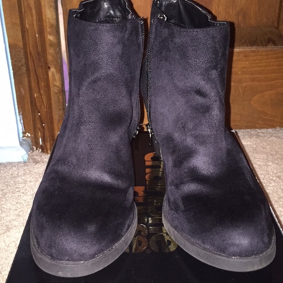 Almond Toe Ankle Booties - Picture 3 of 6